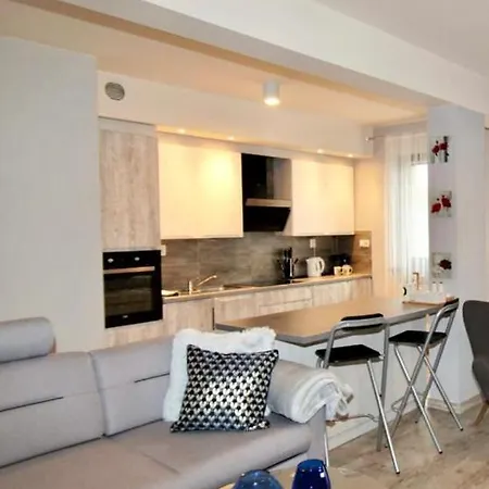 Lilla Apartment *